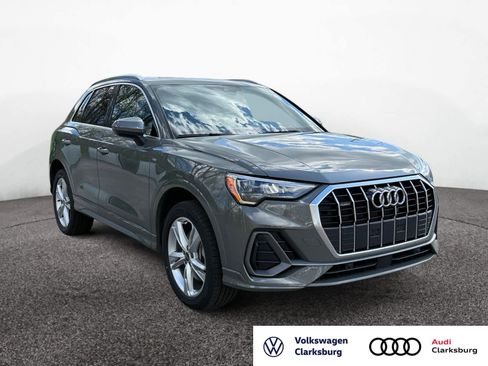 Used 2022 Audi Q3 2.0T Premium w/ Convenience Package AWD/4WD image 3