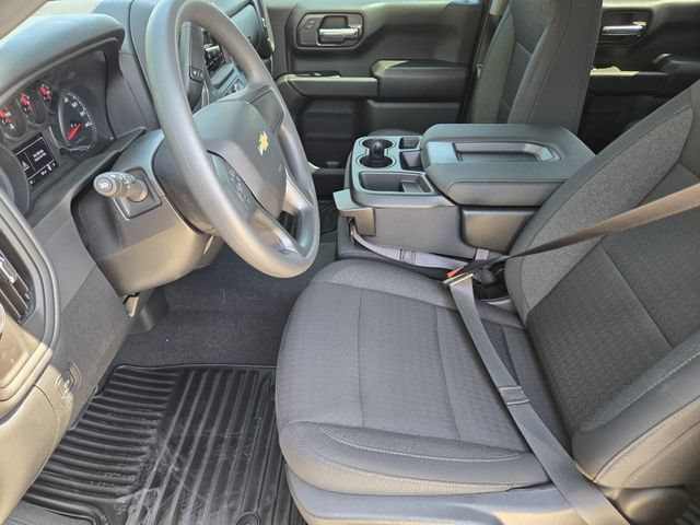 Used 2026 Chevrolet Silverado 1500 Custom w/ Turbomax Blackout Package RWD image 9