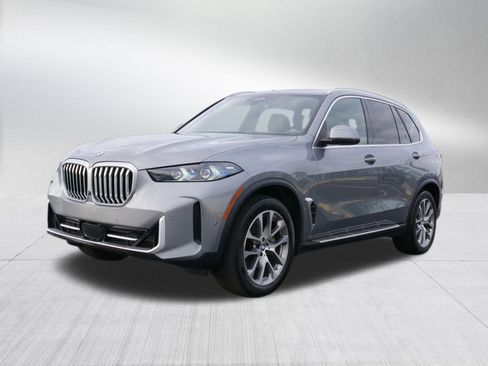 Used 2024 BMW X5 sDrive40i w/ Premium Package image 7