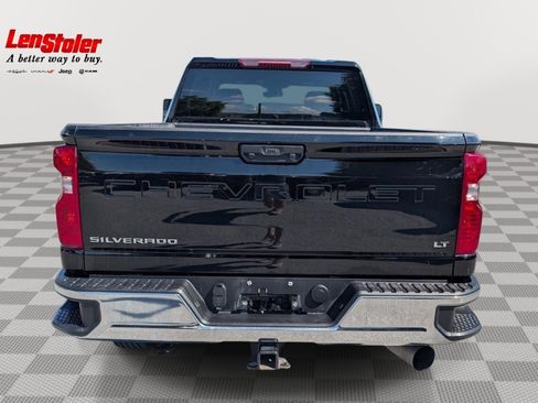 Used 2025 Chevrolet Silverado 2500 LT w/ Convenience Package AWD/4WD image 4