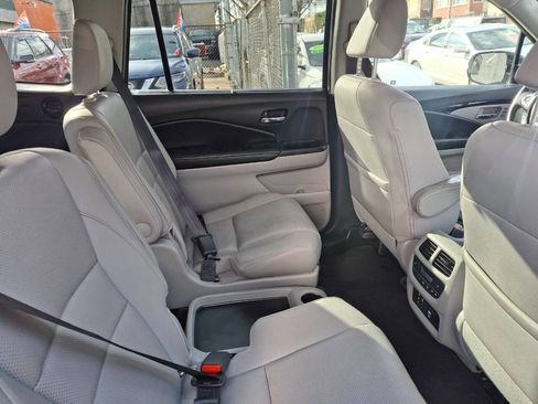 Used 2017 Honda Pilot Elite image 12