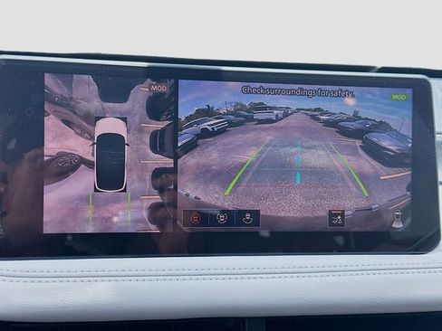 New 2027 INFINITI QX60 Luxe w/ Family Package FWD image 11