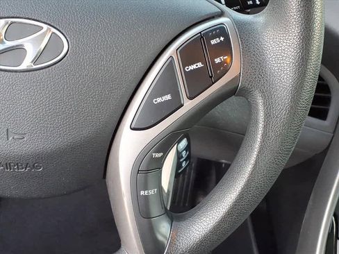 Used 2013 Hyundai Elantra GLS w/ Preferred Pkg image 19