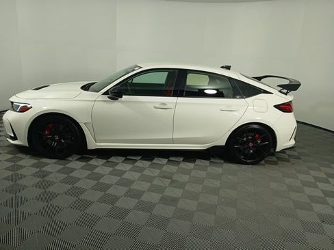 Used 2025 Honda Civic Type R image 4