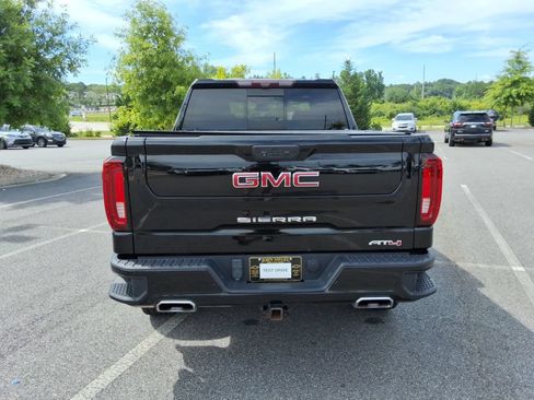 Certified 2022 GMC Sierra 1500 AT4 w/ AT4 Premium Package AWD/4WD image 6