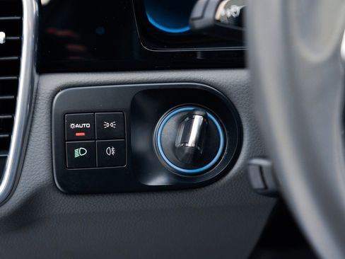 Used 2022 Porsche Cayenne image 29