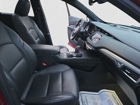 Used 2019 Cadillac XT4 Premium Luxury w/ Cold Weather Package image 16