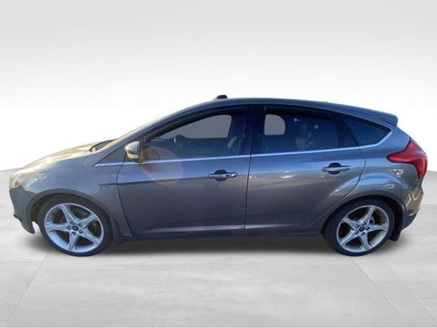 Used 2012 Ford Focus Titanium image 4