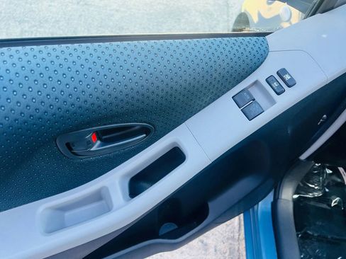 Used 2008 Toyota Yaris 2-Door Hatchback image 20