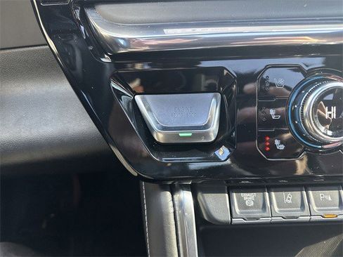 Used 2025 GMC Sierra 2500 Denali Ultimate image 21