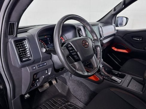 Used 2023 Nissan Frontier PRO-4X w/ Pro Convenience Package AWD/4WD image 9