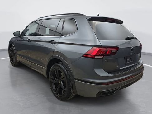 Used 2023 Volkswagen Tiguan SE R-Line FWD image 8