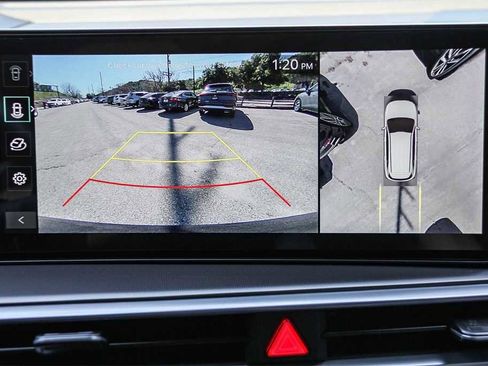 Used 2025 Kia Sorento SX Prestige image 24