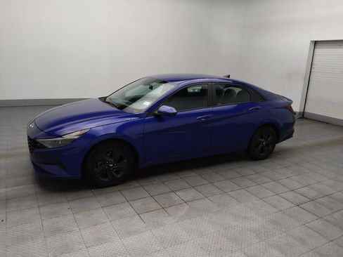 Used 2021 Hyundai Elantra SEL w/ Convenience Package FWD image 2