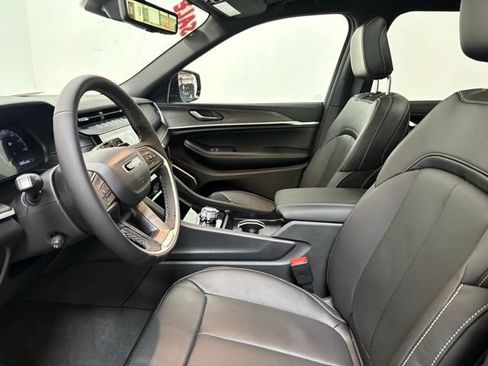 New 2026 Jeep Grand Cherokee L Limited AWD/4WD image 13