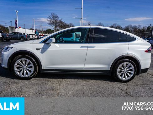 Used 2017 Tesla Model X 90D image 10