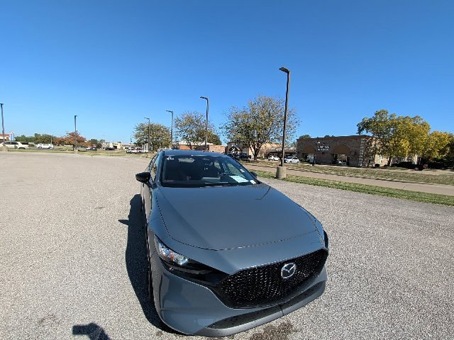 Used 2026 MAZDA MAZDA3 Carbon AWD/4WD image 15