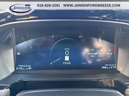 Used 2023 Lincoln Corsair Reserve w/ Towing Package AWD/4WD image 20
