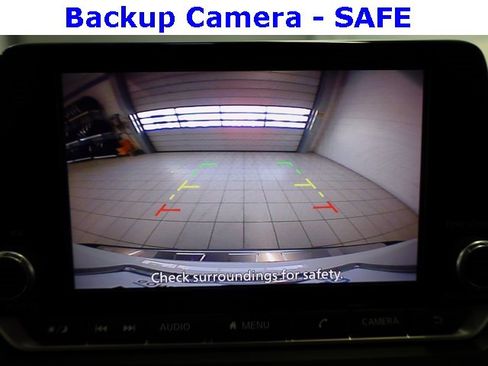 Used 2023 Nissan Rogue SV image 5