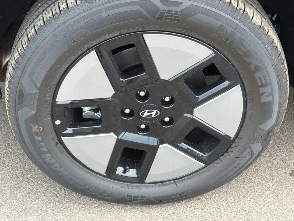 New 2027 Hyundai Santa Fe SEL FWD image 18