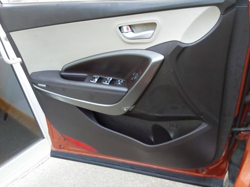 Used 2017 Hyundai Santa Fe Sport FWD image 19