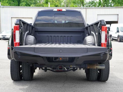 Used 2019 Ford F450 Platinum w/ Platinum Ultimate Package AWD/4WD image 39