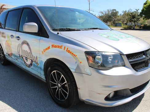 Used 2019 Dodge Grand Caravan SE image 22