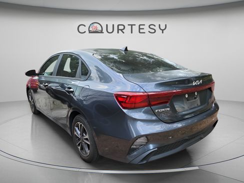 Certified 2024 Kia Forte LXS w/ LXS Technology Package FWD image 8