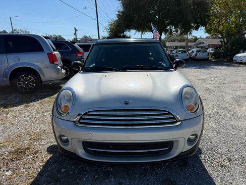Used 2014 MINI Cooper Clubman image 2