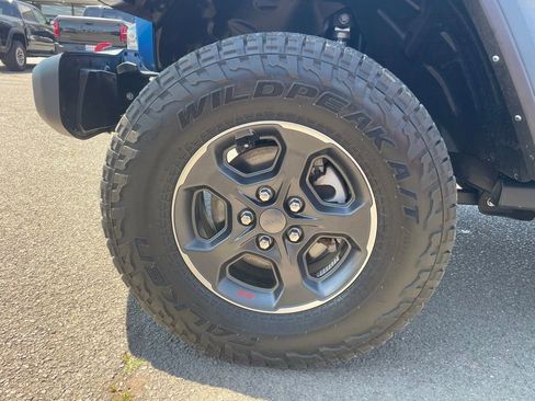 Used 2022 Jeep Gladiator Rubicon AWD/4WD image 22