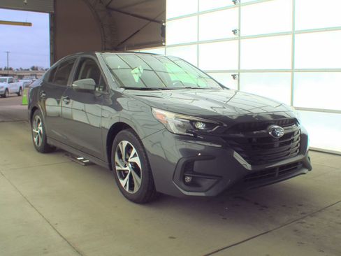 Used 2025 Subaru Legacy Premium image 4