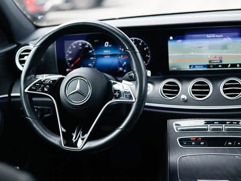 Certified 2023 Mercedes-Benz E 350 4MATIC Sedan image 15
