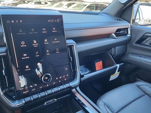 New 2026 GMC Yukon XL Denali image 40