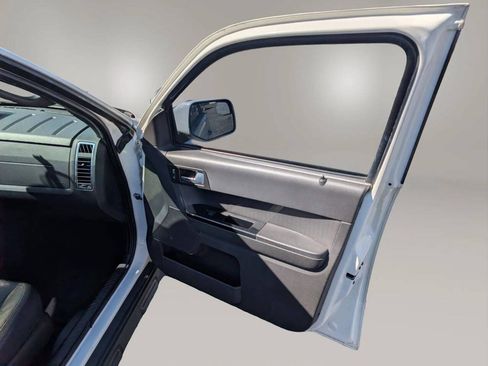 Used 2012 Ford Escape Limited FWD image 37
