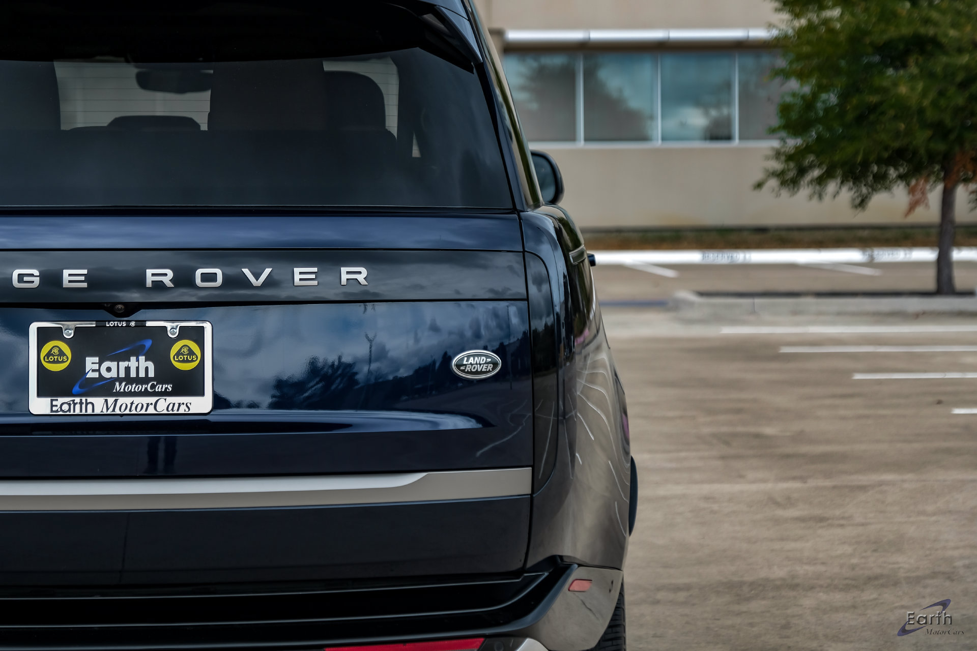 Used 2023 Land Rover Range Rover Long Wheelbase SE AWD/4WD image 14