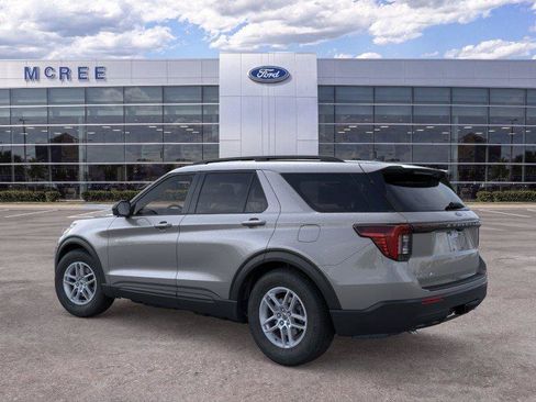 New 2026 Ford Explorer Active RWD image 4