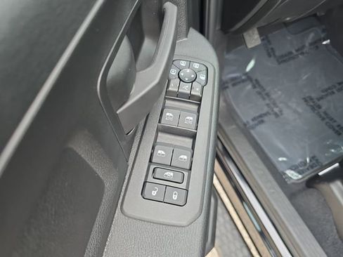 New 2026 RAM 2500 Tradesman AWD/4WD image 13