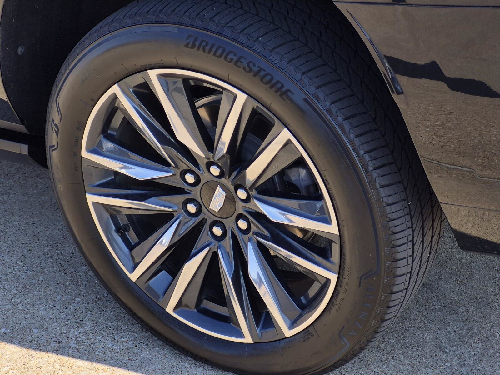 Used 2023 Cadillac Escalade ESV Sport Platinum w/ LPO, Floor Liner Package AWD/4WD image 7