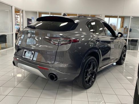 Used 2024 Alfa Romeo Stelvio Ti w/ Performance Driving Package image 4