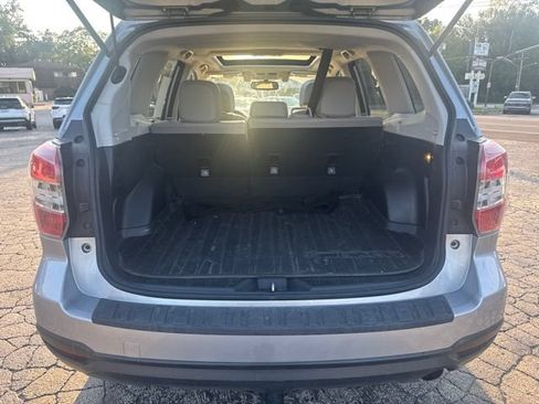 Used 2015 Subaru Forester 2.5i Limited AWD/4WD image 7