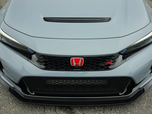 Used 2023 Honda Civic Type R image 7