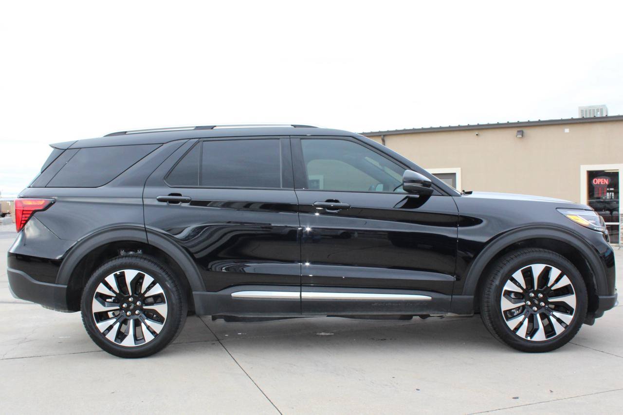 Used 2025 Ford Explorer Platinum w/ LUX Leather Package AWD/4WD image 23