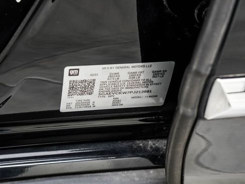 Used 2023 Buick Enclave Avenir w/ Avenir Technology Package AWD/4WD image 49