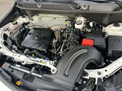 Used 2024 Buick Encore GX Sport Touring image 27