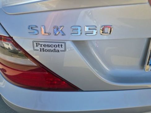 Used 2012 Mercedes-Benz SLK 350 image 9