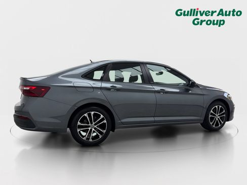 Used 2024 Volkswagen Jetta Sport FWD image 9