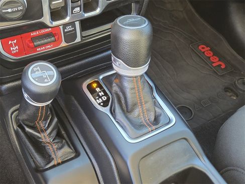 Used 2021 Jeep Gladiator Mojave image 19