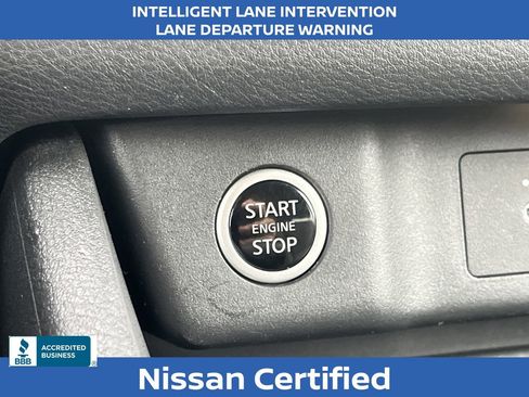 Certified 2022 Nissan Rogue SV image 9