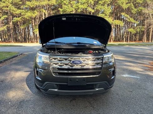 Used 2018 Ford Explorer XLT w/ Equipment Group 201A image 19