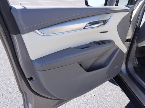 Certified 2022 Cadillac XT5 Premium Luxury w/ Technology Package image 15